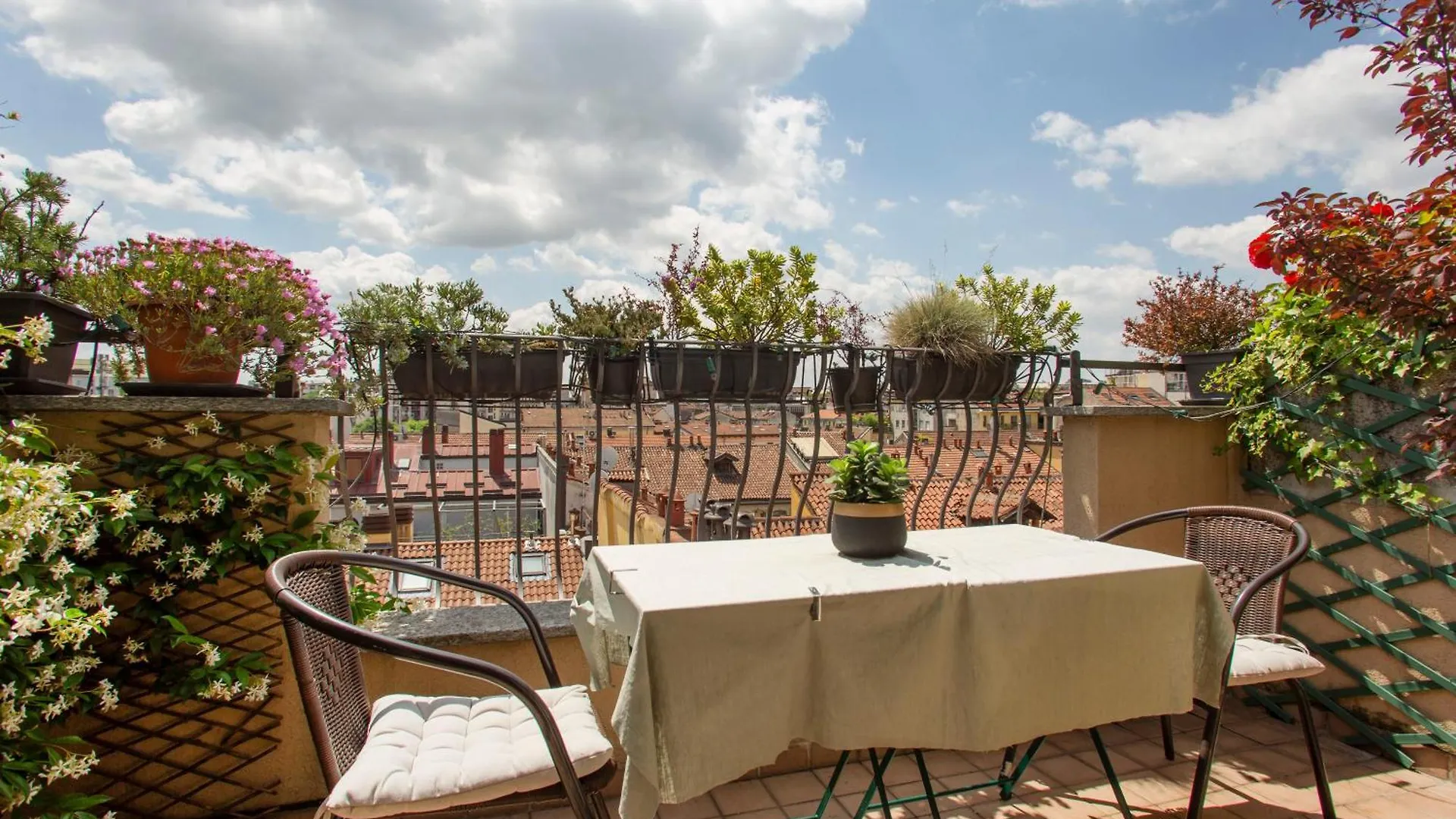 Sarpi Roof Apartment Milan
